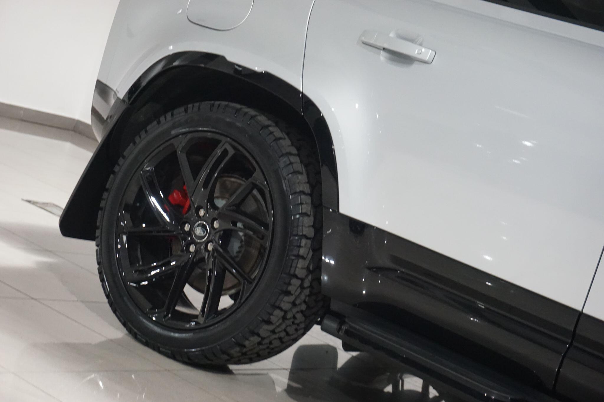 Land Rover Defender 110 2.0 P400e 15.4kWh XS Edition SUV 5dr Petrol Plug-in Hybrid Auto 4WD Euro 6 (s/s) (404 ps)